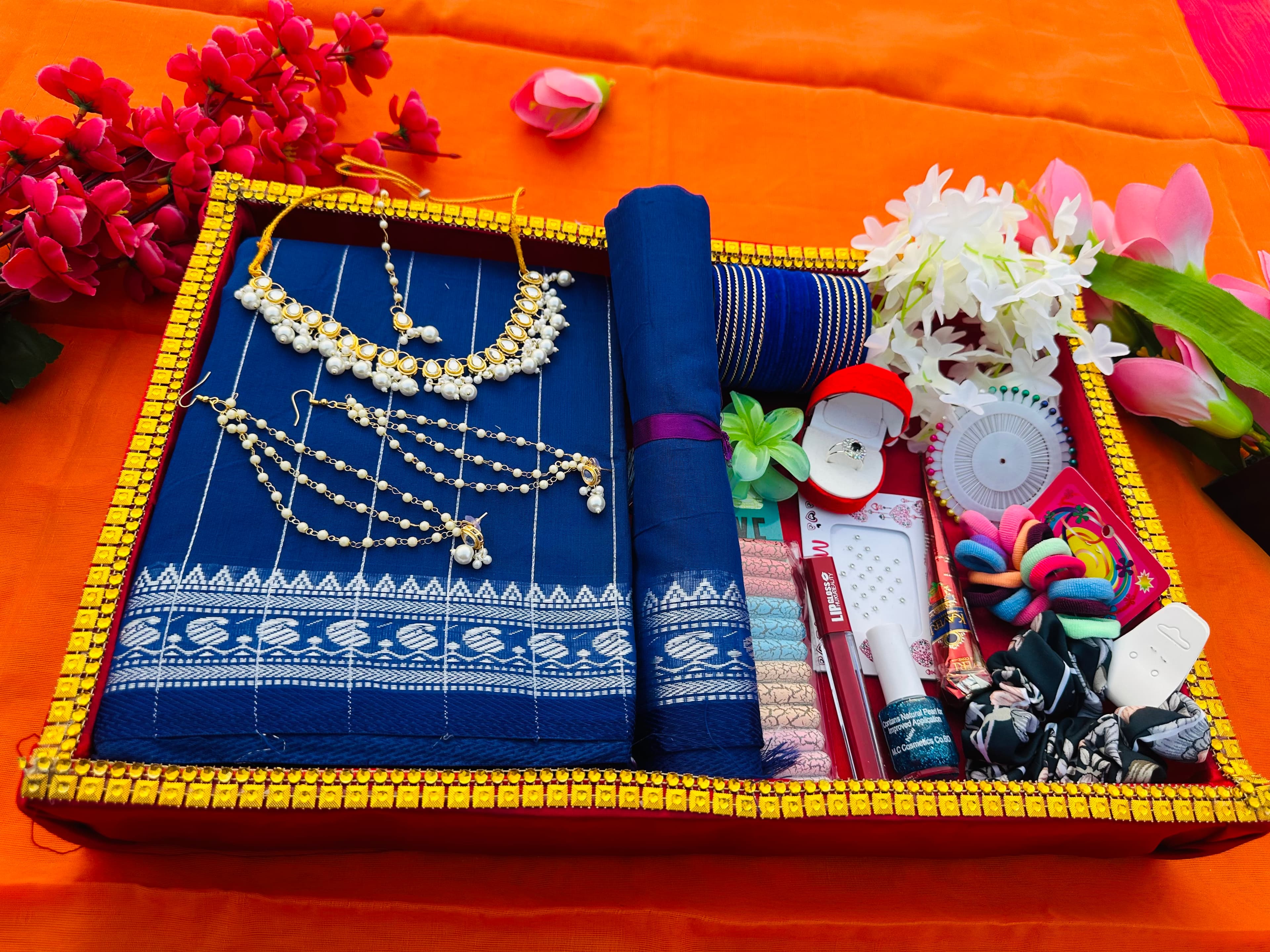 নীল শাড়ি কম্বো সেট ২