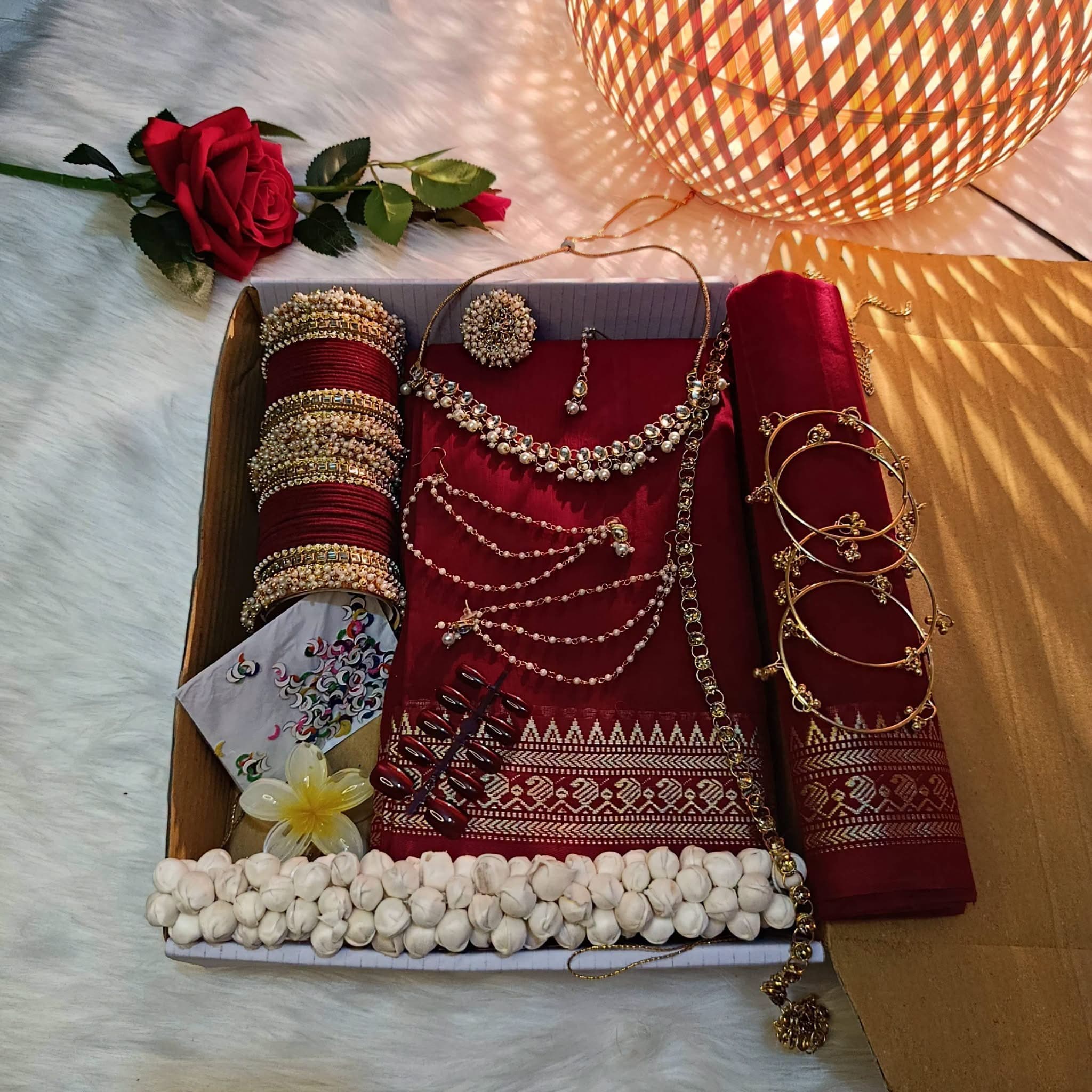 মেরুন সুন্দরী কম্বো